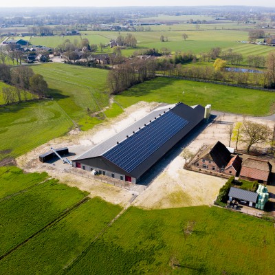 Zonnepanelen biologisch bedrijf Kootwijkerbroek